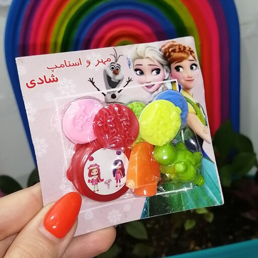 مهر و استامپ جایزه با سرمدادی و تشویقی در 5 جمله تشویقی با استامپ قرمز در 14 طرح