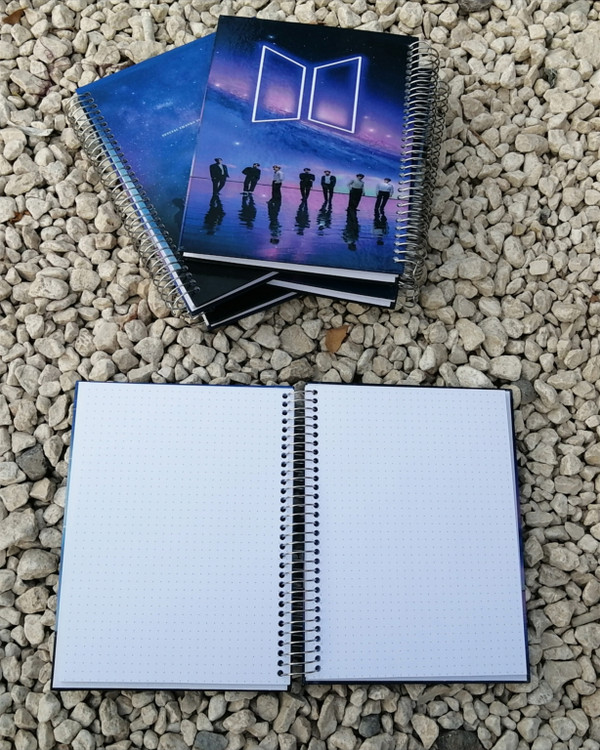 دفتر نقطهای A5 طرح BTS با کاغذ ۱۰۰ گرمی سفید - رنگی بانو